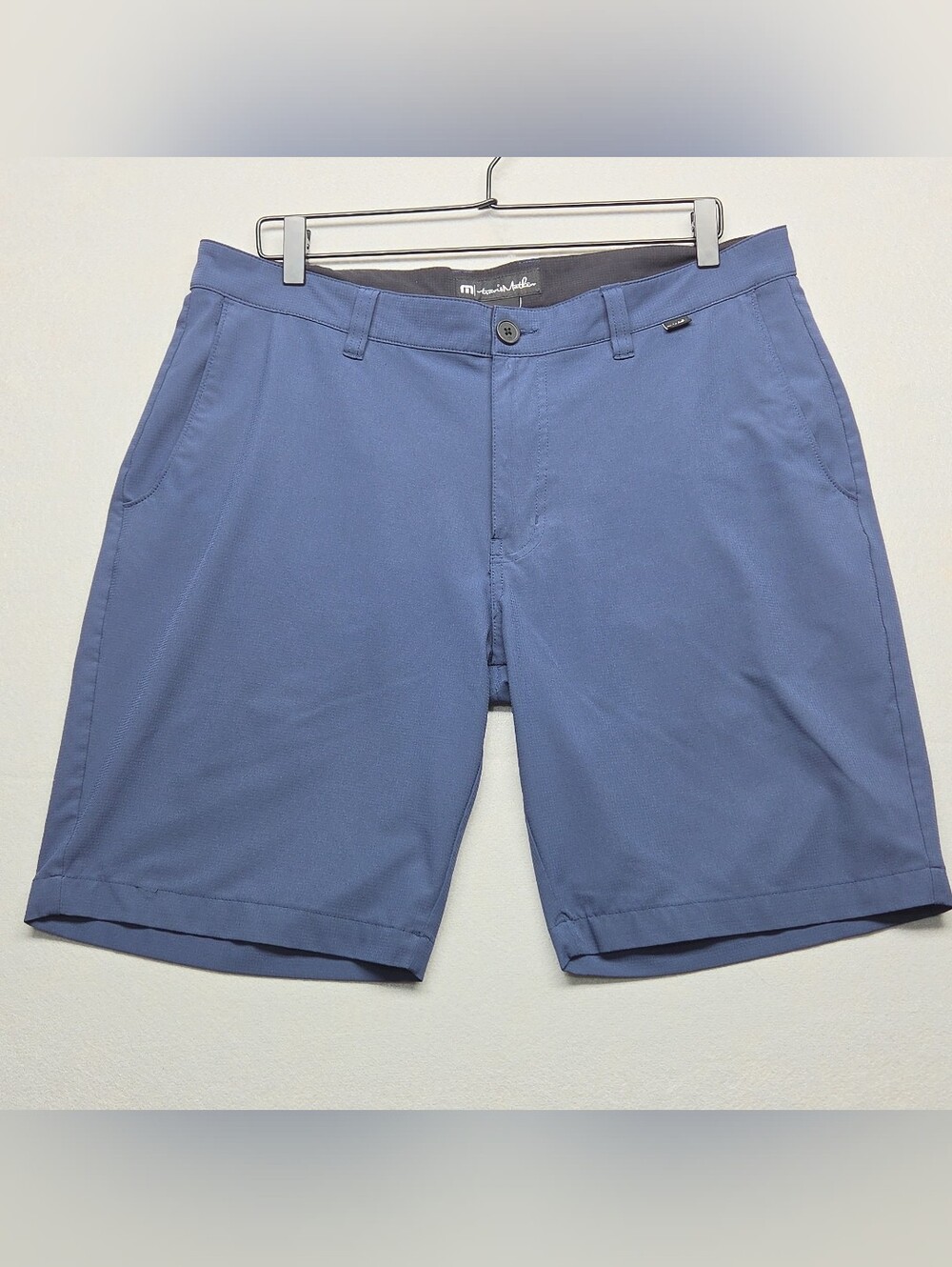 Travis Mathew Men's Blue Performance Shorts 9" Inseam 36" Waist